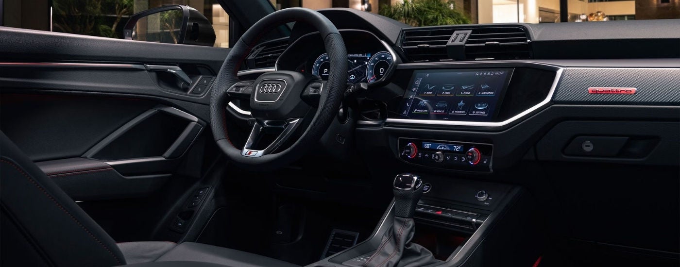 Black interior of a 2025 Audi Q5.